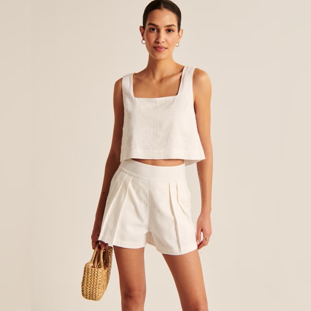 Ultra High Rise Linen-Blend Pull-On Short